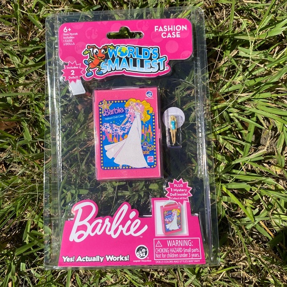 Barbie Other - Worlds smallest Barbie